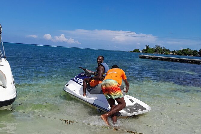 45 Minutes Jet Skiing in Montego Bay Jamaica With Transportation