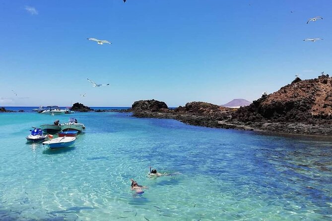 1 Day Hiking Adventure in Isla Lobos - Enchanting Isla Lobos Exploration