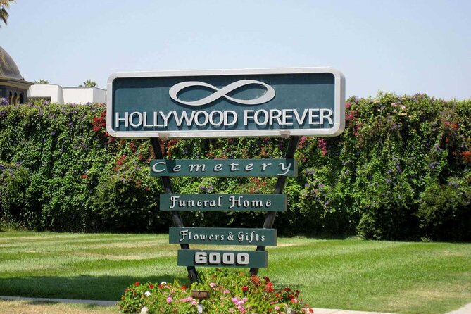 2.5-hour Hollywood Chills Tour - Celebrity Scandals and Cemeteries - Convenient Pickup Options