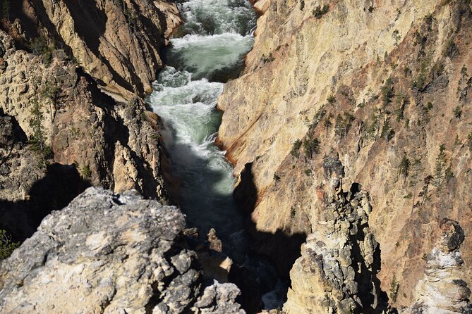 2-Day Yellowstone Tour Lower and Upper Loop Guided Tour - Tour Highlights