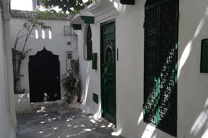 2 Days Tour of Tangier & Chefchaouen JC Private Tours - Discovering Chefchaouen