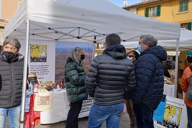 2-Hour Visit to the Slow Food Farmers Market and Agri-Aperitif - Group Size and Participation