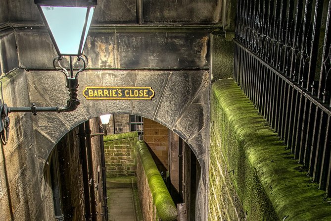 2 Hours Ghost Tour - English Tour Guide - What to Expect During the Tour