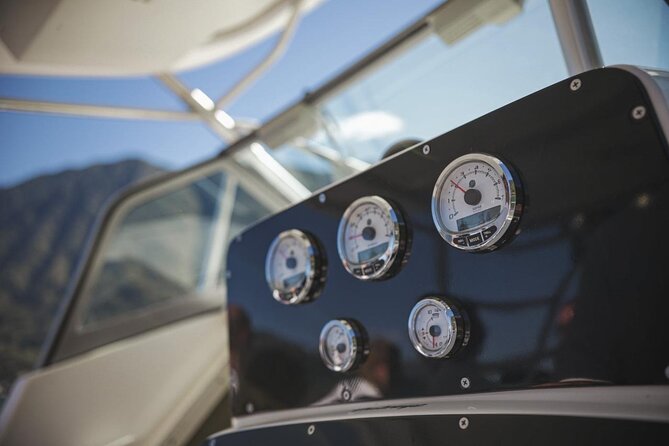 2H Hour Private Cruise on Lake Como by Motorboat 6 PAX - Availability