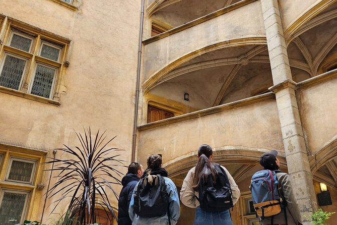 3-Hour Gourmet Tour of the Presqu'île in Lyon - Positive Reviews