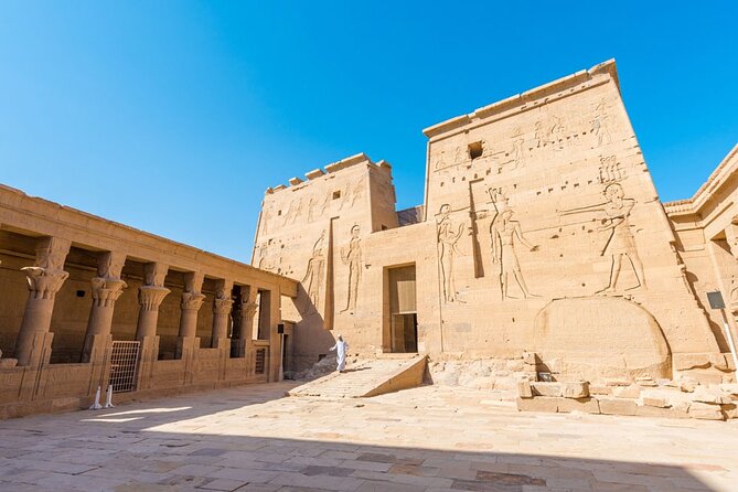 4-Days Nile Cruise Tour From Aswan to Luxor and Hot Air Balloon on M/S Le Fayan - Tour Guide and Assistance