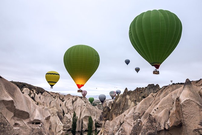 5-Day Istanbul and Cappadocia Tour Including Hot Air Balloon Flight - Turkish Culinary Delights