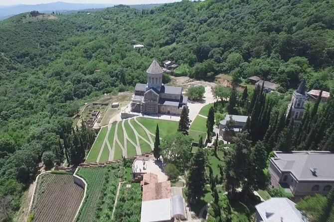 5 Days and 4 Nights. Hotel and Group Tours "Everything About Georgia. - Product Details