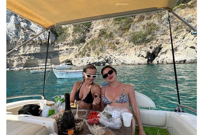5:00h Private Day on a Boat to Discover Procida and Ischia - Reviews and Ratings of the Experience