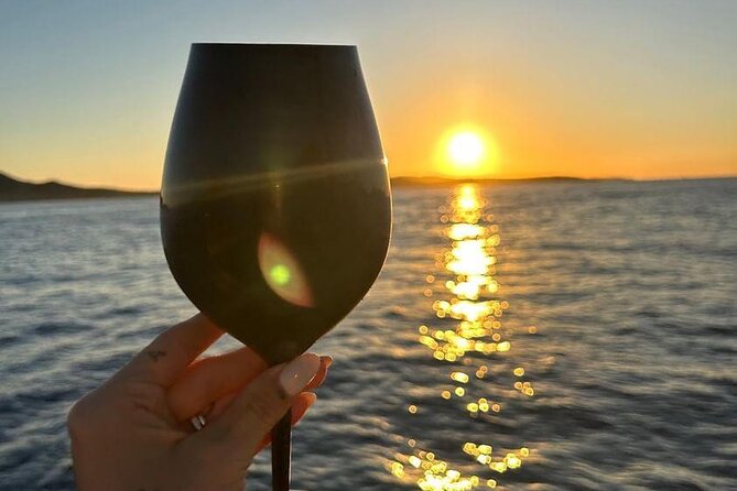 6 Hour Private Cruise in Mykonos With Food and Drinks - Exceptional Service and Local Knowledge