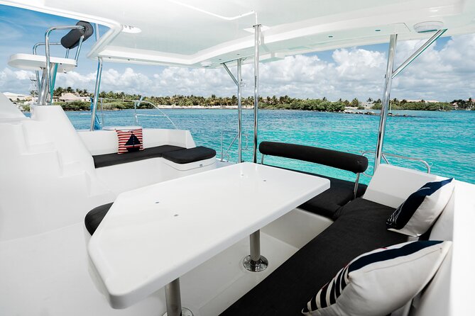 8-Hour Private 44 Leopard Catamaran Tour to Cozumel Beach W/Food & Open Bar - Booking Information and Reviews