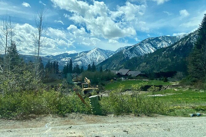 A Leavenworth Scenic Drive: A Self-Guided Audio Tour - Navigating the Audio Tour