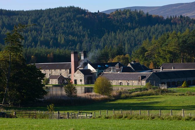 Aberdeen & Shire Castle & Distillery Private Group One Day Tour - Customizing the Itinerary to Individual Interests
