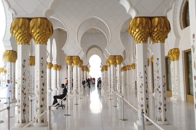 Abu Dhabi : Private Tour With Professional Driver From Dubai - Traveler Reviews and Feedback