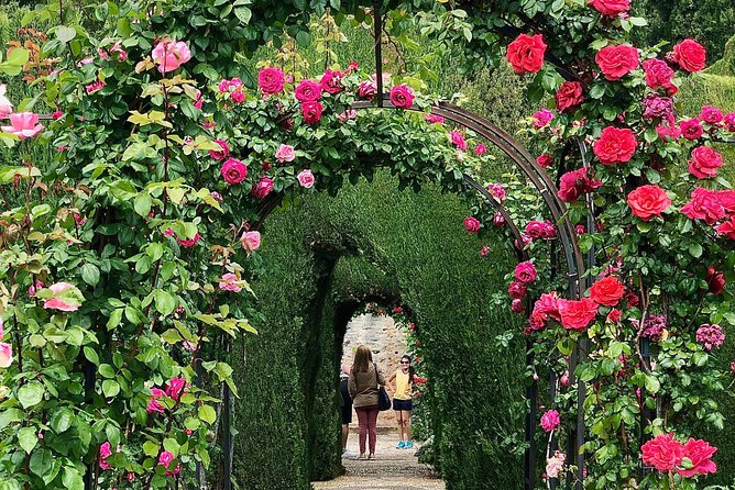 Alhambra Private Tour From Marbella: With Transport and Skip-The-Line Tickets - Palace Architecture and History