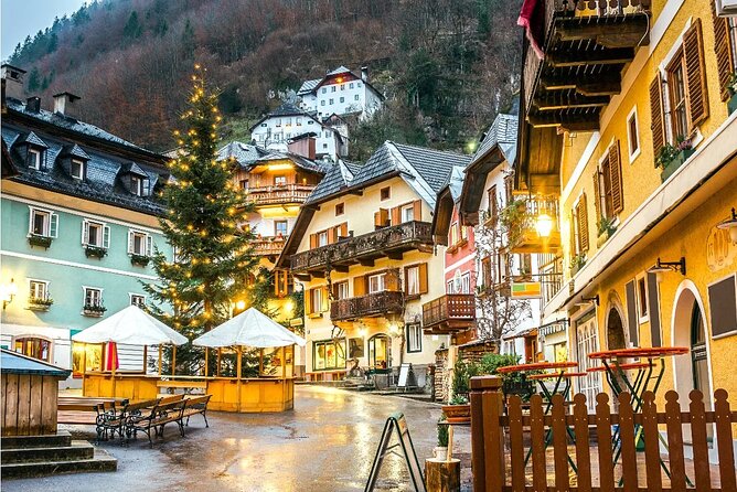 Alpine Christmas Dream: Hallstatt & St.Wolfgang Private Tour - Capturing Memorable Moments