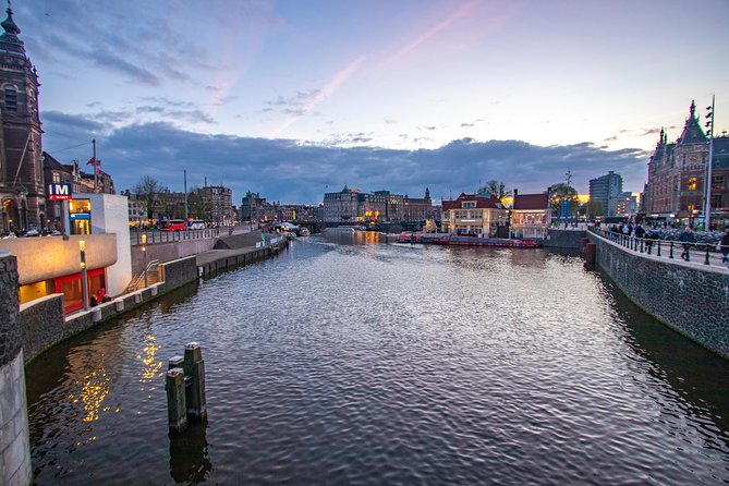 Amsterdam LGBTQ Nightlife Small-Group Tour With Local Guide - Group Size and Personalization