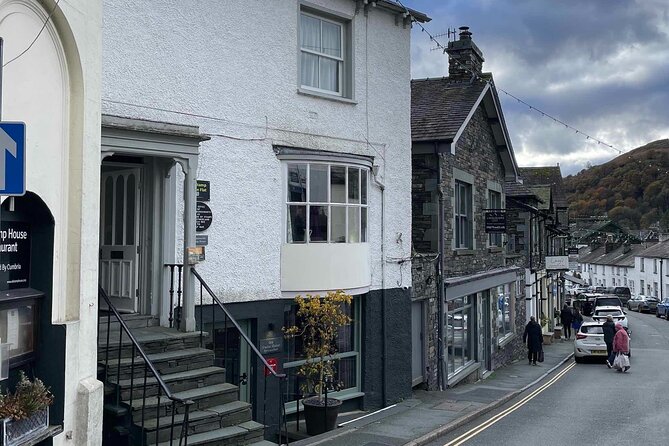 Ancient Ambleside and Waterhead Self-Guided Lake District Tour - Public Transportation Access