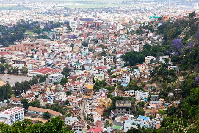 Antananarivo : Custom Walking Tour With A Guide (Private Tour) - Insights Into Antananarivo