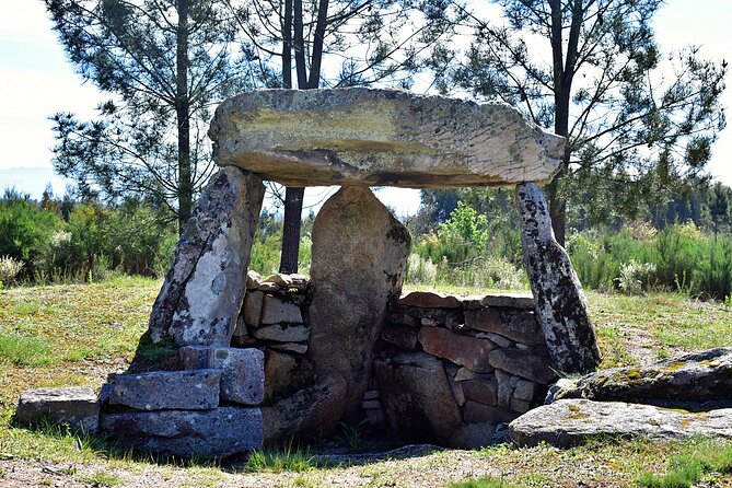 Archaeological Circuit of Fiais/Azenha and Cova Da Moira - Participant Requirements and Restrictions