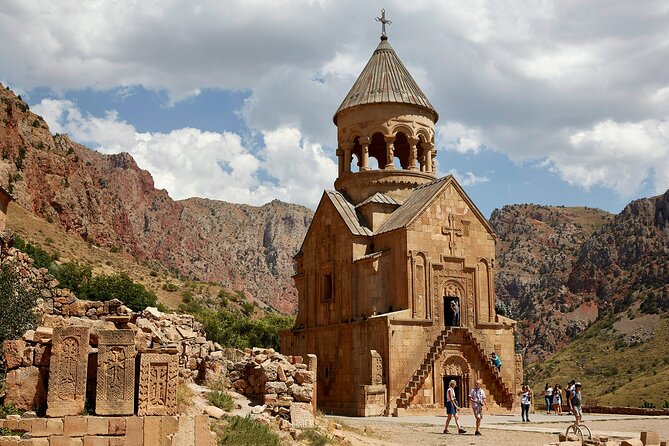 Armenia: On Tubalkains Tracks - Physical Fitness Requirement