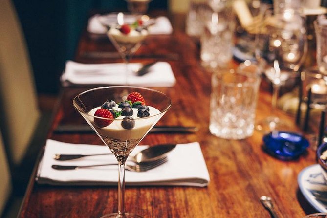 Berliner-Zimmer Dinner Party - Atmosphere and Host
