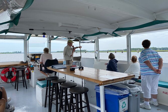 Black Water Adventure Cruise - Relaxing Atmosphere and Wildlife