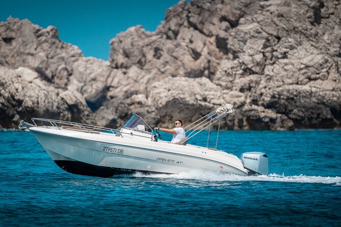 BLUE CAVE & ELAPHITI ISLANDS 4 HOURS ALL INCLUSIVE Boat Tour - Booking Details