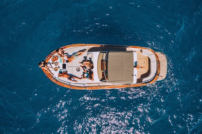 Boat Tour in Sorrento and Amalfi Coast From Sorrento - Experiencing the Boat Tours Inclusions and Capacity