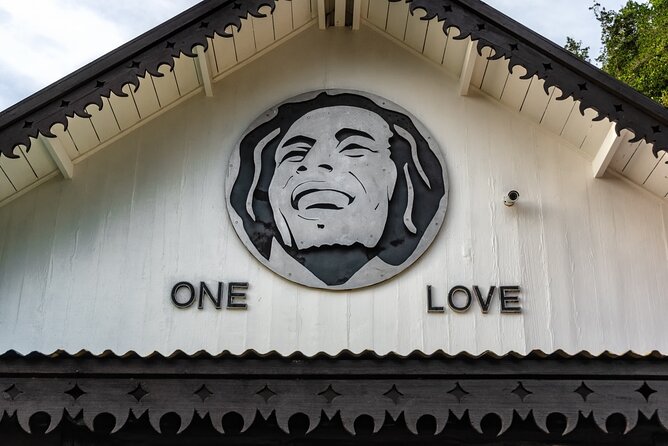 Bob Marley Museum Full Day Private Tour In Kingston - Dining and Shopping in Kingston