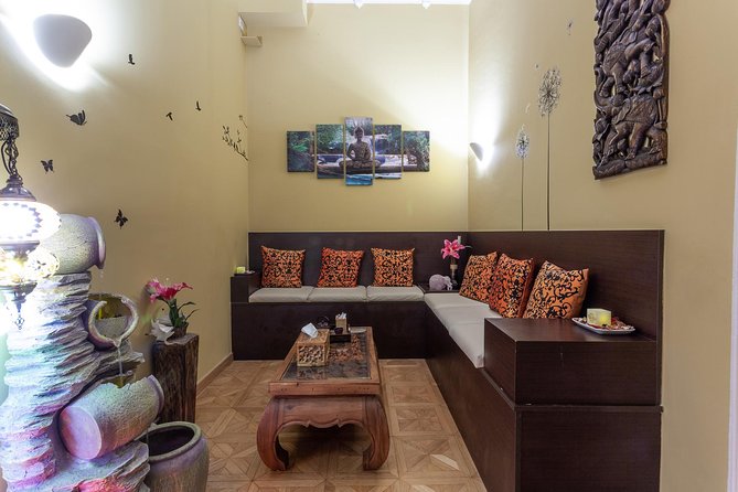 Body Scrub Exfoliation Treatment 50 Min at THAI SPA MASSAGE BARCELONA - Customer Ratings