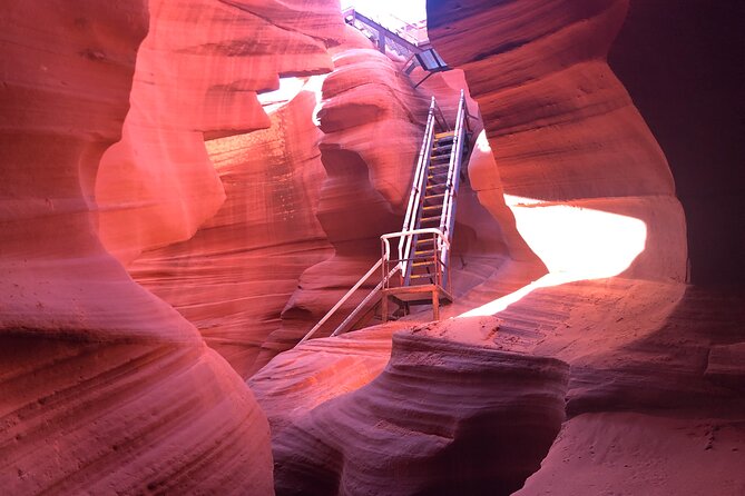 Both Upper and Lower Antelope Canyon Half-Day Tour From Page - Customer Feedback and Reviews