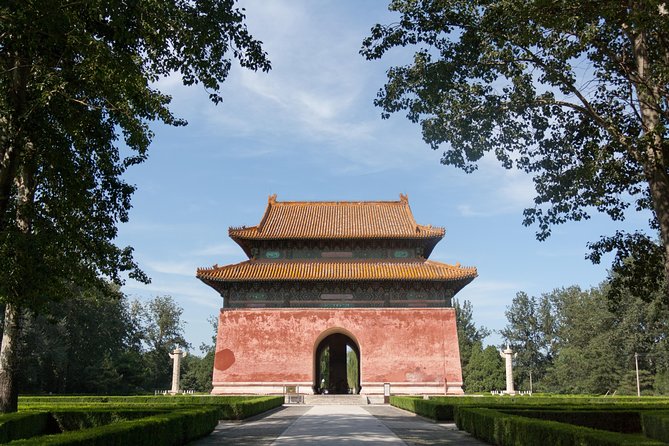 Boutique Tour: Juyongguan, Sacred Way and Dingling of Ming Tombs - Booking and Cancellation Policy