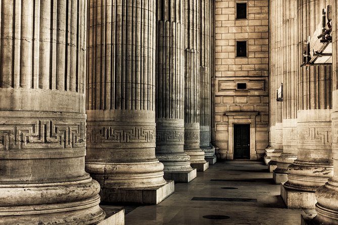Brussels: Historic Lower Town & Charming Upper Town Private Tour - Tour Inclusions and Exclusions