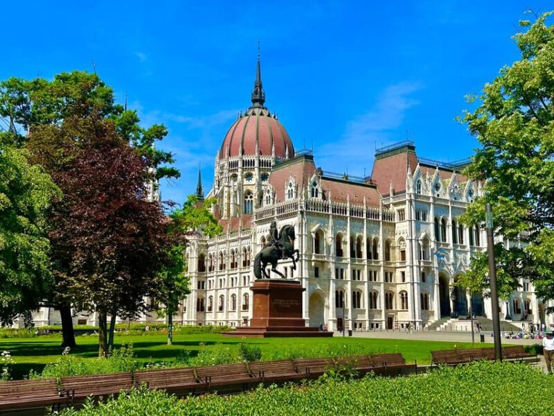 Budapest: Parliament Building Entry Ticket and Audio Guide - Tour Features