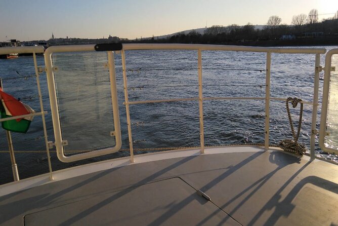 Budapest Party Boat Review: Fun and Drinks - Importance of Timeliness