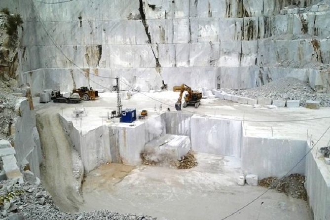Carrara Marble Tour Small Group Review - Meeting Point and Timing