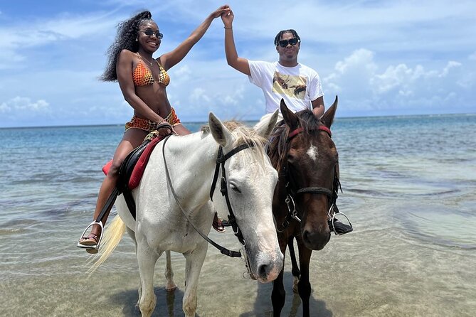 Cascade Blue Hole Tropical Waterfall & Horseback Riding - Tour Highlights