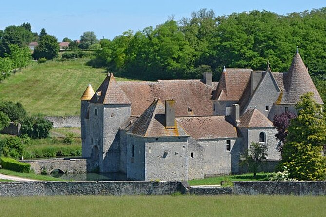 Château De Buranlure 1000 Years of History Heritage and Oenology - Visitor Activities and Experiences