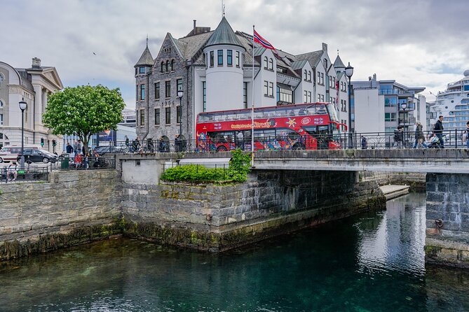 City Sightseeing Alesund Hop-On Hop-Off Bus Tour - Accessibility Features