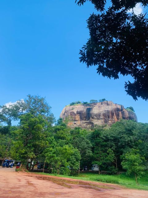 Colombo to Wonderful Sigiriya Day Tour - Authentic Village Visit