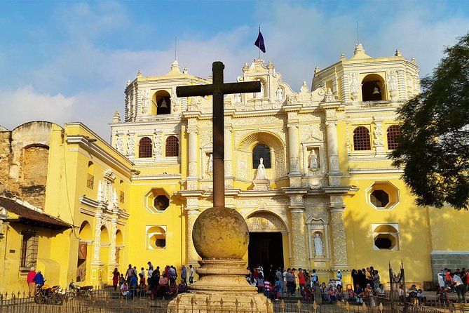 Colonial Antigua Afternoon Walking Tour - Santa Catalina Arch and Agua Volcano
