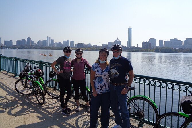 Comfort Hybrid Boston City Bike Rental - Pickup and Drop-off Logistics