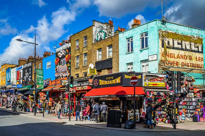 Cultural Camden: a Self-Guided Audio Tour of Old Graveyards & Modern Street Art - Navigating the VoiceMap Mobile App