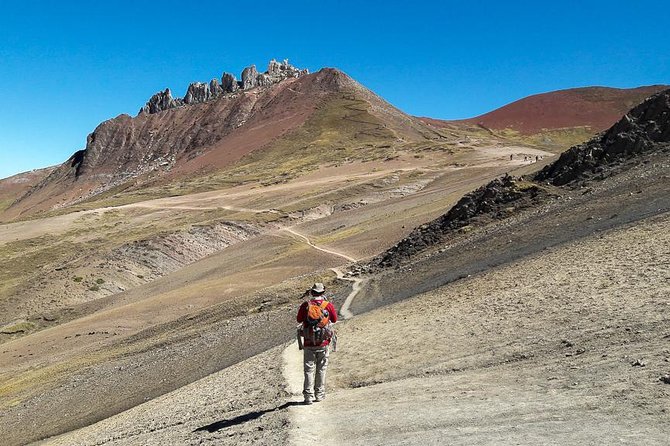 Cusco: Full Day Trekking the Rainbow Mountain With Lunch - Health and Safety Precautions
