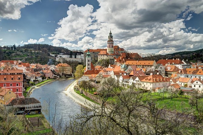 Czech Krumlov 20TH Century Tour - Insights Into 20th-Century Events and Figures