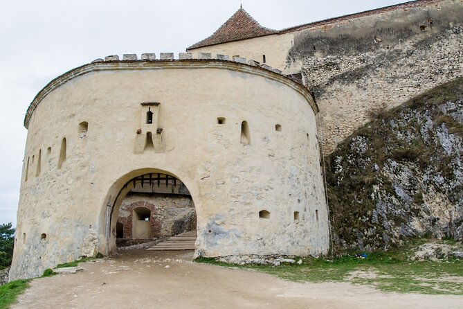 Day Trip Bear Sanctuary, Bran Castle, Rasnov Fortress From Brasov - Rasnov Fortress Tour