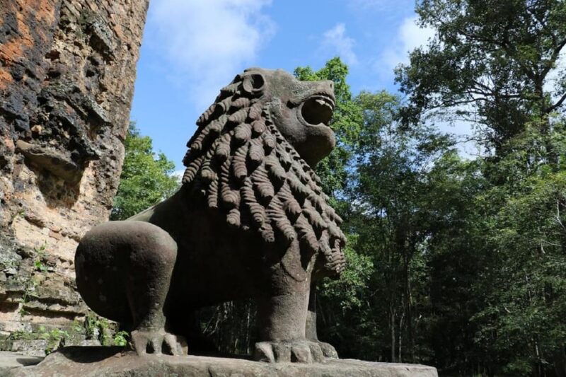 Day Trip to Sambor Preikuk, Kuhak Nokor & Spider Market - Temple Exploration Details
