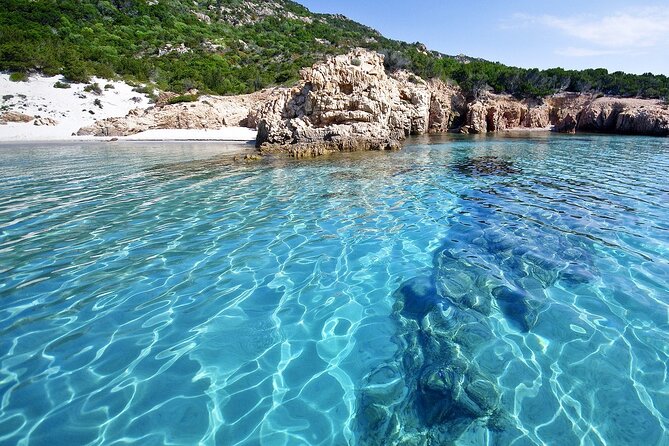 Dinghy in Costa Smeralda and La Maddalena Archipelago - Essential Items to Bring