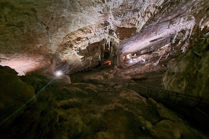 Discovering São Miguel's Grotto - Memorable Highlights